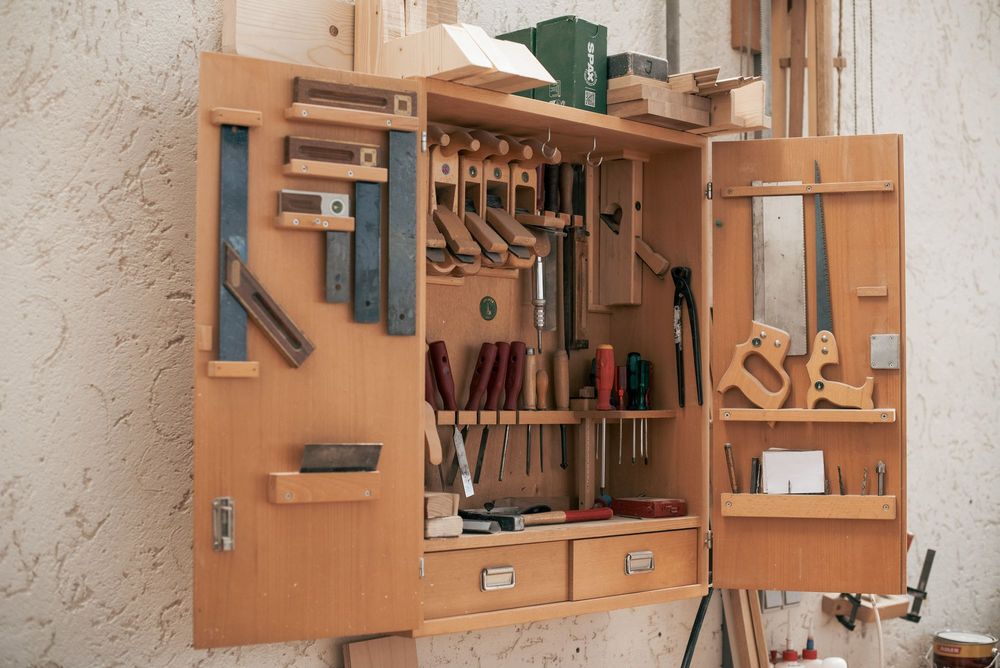 Tischlerei Engl Eppan – Handwerksqualität & individuelles Möbeldesign seit 1961